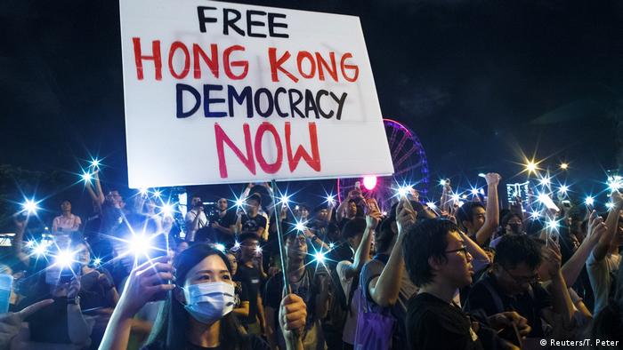 Hong Kong protests pit the city′s young against the old | Asia | An in-depth look at news from across the continent | DW | 28.06.2019