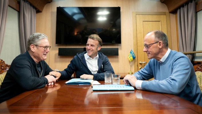 This is a tissue': France clarifies after far-right's claim of Macron, others sniffing cocaine – Firstpost